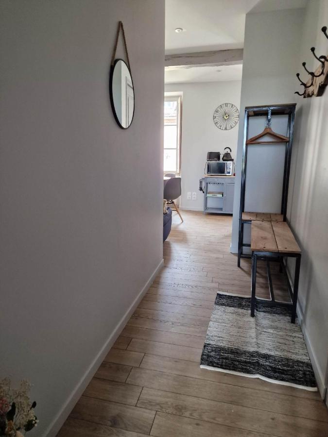 Appartement Au Coeur De Vezelay - Galerie 10 Bagian luar foto